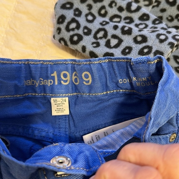 18/24m Baby gap 1969 denim primary blue jeans, Carter’s hoodie blue print - Picture 5 of 10